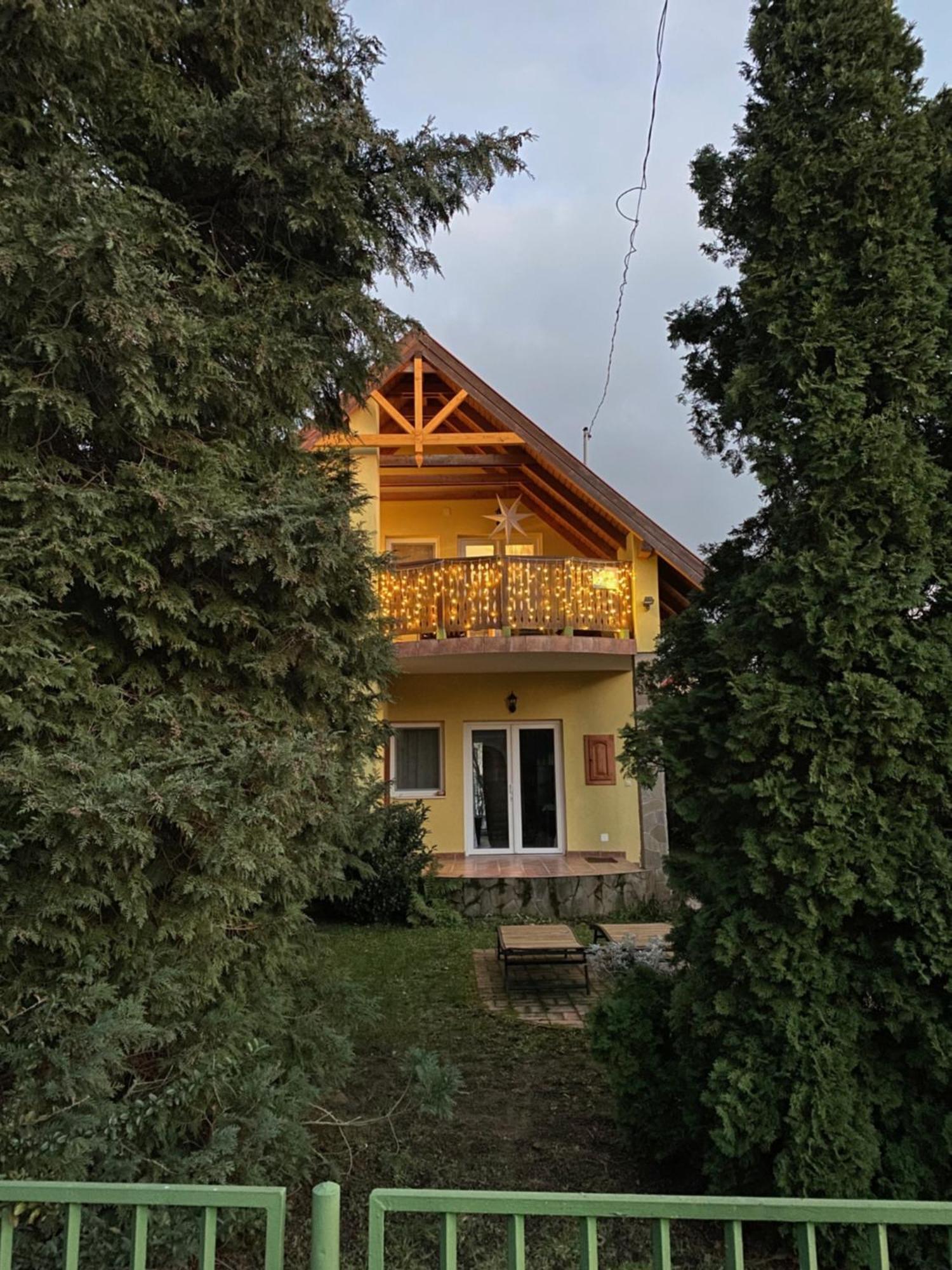 Villa Elisa Vonyarcvashegy Exterior foto
